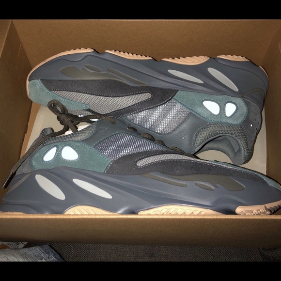 Yeezy Boost 700